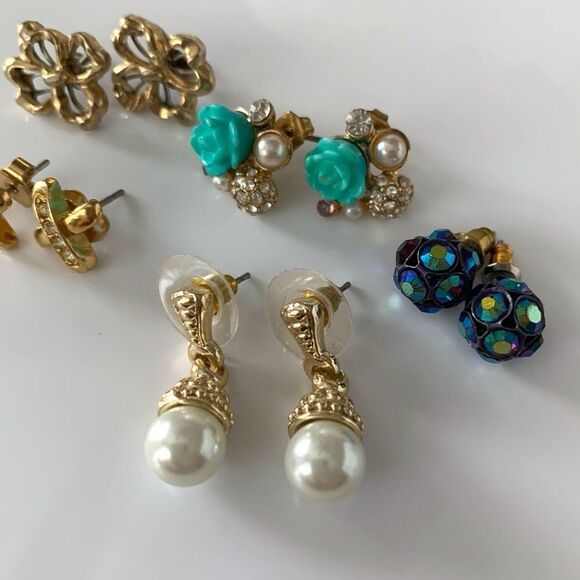 Gold Post Studs Earrings Lot Faux Pearl Rhinestone - Picture 2 of 3